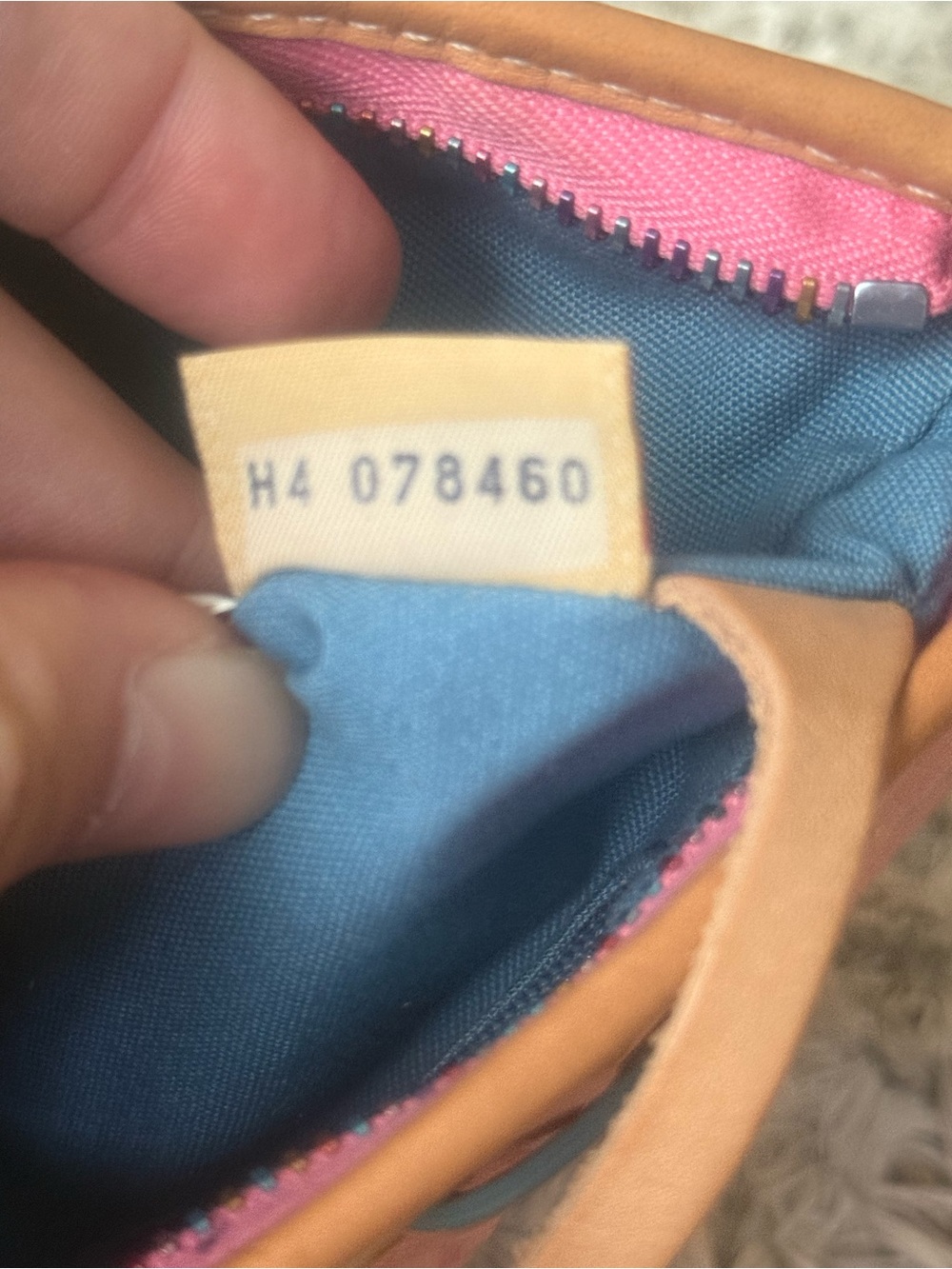 DOONEY & BOURKE VINTAGE Y2K PINK MONOGRAM SHOULDER BAG - Picture 7 of 7